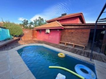 Espectacular casa con Piscina en arriendo Alto EL...