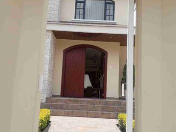 VENDO CASA URBANIZACION EL CONDADO ETAPA IIDE OPORTUNIDAD