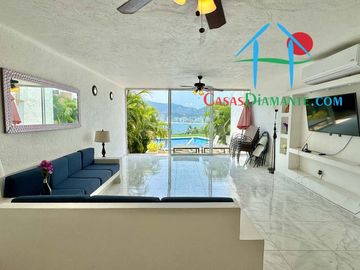 Casa en venta con terraza, vista al mar y salida a la...