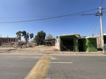 Venta de Terreno con Casa – 283.4 m² en Avenida...