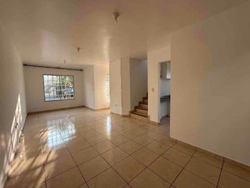 Alquiler de casa en Manta en urbanización privada zona norte