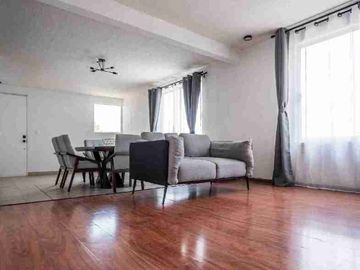 Amplio Departamento en Venta en Las Águilas | 125 m² |...