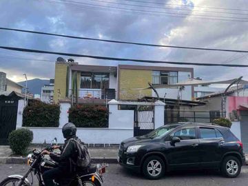 Casa en venta en el Sector del Estadio Olímpico...