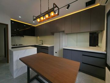 Brand new 4-BR House for sale in Tisa Cebu City with...