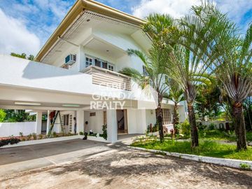 Serene Two-Duplex Home with Large Outdoor Space in...