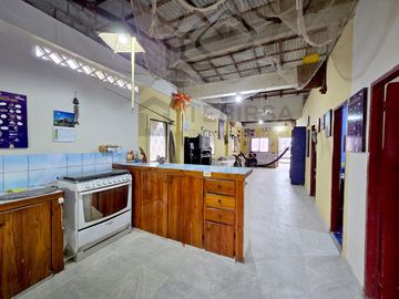 Venta de Casa esquinera de 1 planta y 3 Dormitorios -...