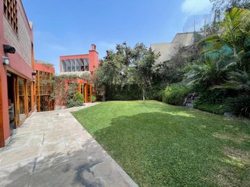 Linda Casa 600 m² 4dorm Urb. La Planicie Zona Cerrada...