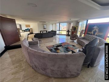 Apartamento en Arriendo Los Balsos Medellin