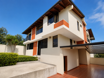 Casa comercial en venta, Urb. 23 de Junio