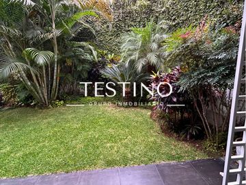 Vendo Exclusiva Casa de Lujo en San Isidro/Jardin