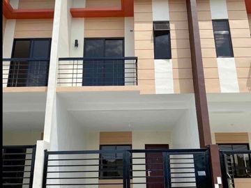 FOR SALE RFO, Affordable House in Molino 7 Bacoor Cavite