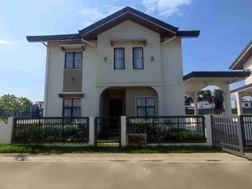 Elegant house and lot for sale in Mabalacat City...