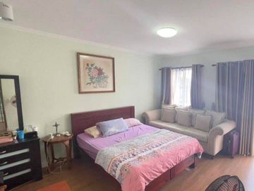 FOR SALE: 4-Bedroom Townhouse / Duplex in Ferndale...