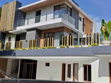 7 bedroom s with swimming pool house and lot in Vista...