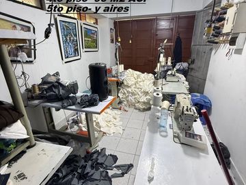 SE VENDE CASA-LAS FLORES FRENTE A PARQUE SAN JUAN DE...