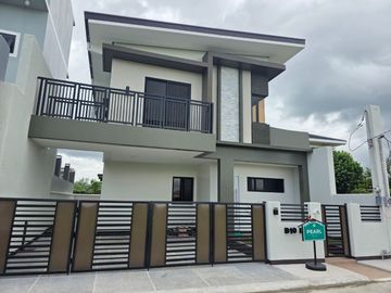 4BR HOUSE IN PACIFIC PARKPLACE NEAR SM DASMA