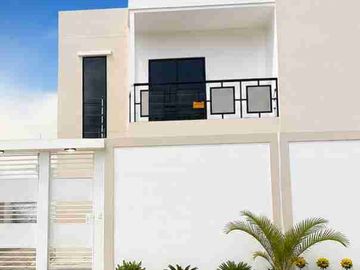 POR ESTRENAR!!!!!    VENDO HERMOSA Y ELEGANTE VILLA ,...