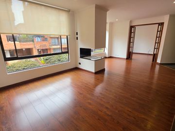 VENTA DE APARTAMENTO EN NAVARRA CON PARQUEADERO DOBLE