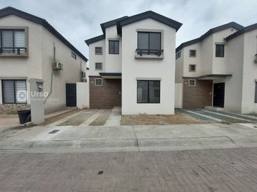 Venta casa de estreno 4 habitaciones Urbanizacion Los...