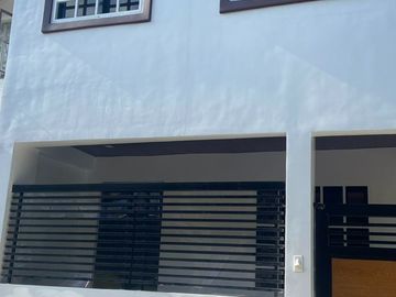 Rush House and lot for sale