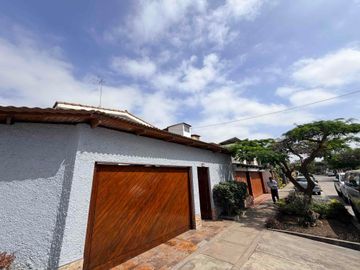 VENTA CASA SURCO 223m2