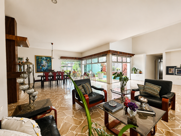 VENTA DE OPORTUNIDAD EN URDESA CENTRAL /  DOS CASAS...