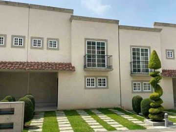 CASA EN RENTA EN RESIDENCIAL CASANTICA LERMA