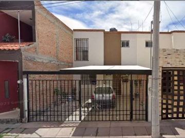 VENTA DE CASA EN JARDINES DEL VALLE , AGUASCALIENTES