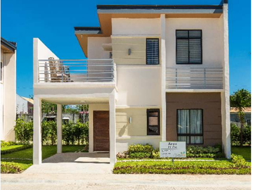 3BR Single Attached House for Sale in Amaresa Marilao...