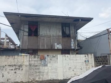 300 sqm Apartment for sale in Quezon City *Cubao