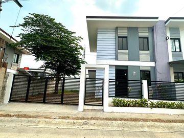 For Sale: Move-In Ready 2-Bedroom House for Sale in...