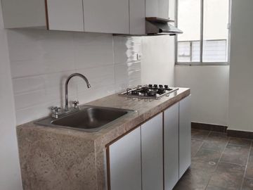 SE ARRIENDA CONFORTABLE APARTAMENTO CERCA AL CLUB COLOMBIA