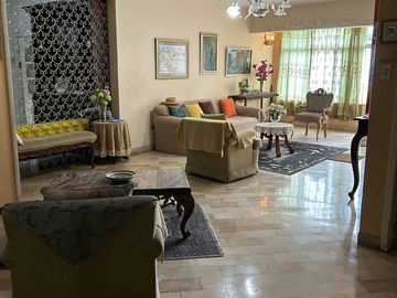 vendo casa de dos dormitorios en Urdesa Central