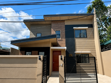 FOR SALE! 2-Storey House and Lot w/ 4 Bedrooms in Brgy...