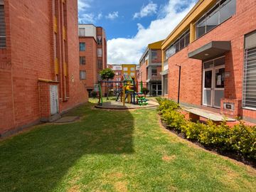 APARTAMENTO CON PARQUEADERO PRADOS DE SUBA EN VENTA