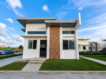 FOR SALE! Bungalow House and Lot in Brgy Vista Alegre...