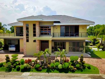 Spacious and Elegant 5 Bedroom House and Lot in Amara...