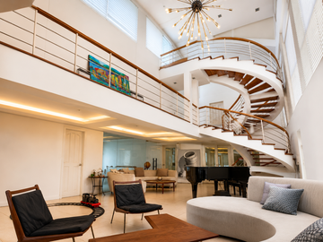 Spacious 4-Storey Luxury House and Lot for Sale in White...
