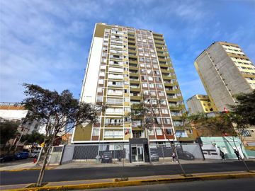 Venta de Departamento Flat de 3 Dormitorios en Pueblo...