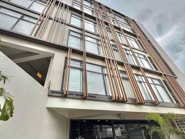 Office/Commercial Building For Sale/Lease in Mandaluyong...