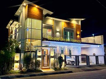 Modern 4-Bedroom Fully Furnished Residence with Private...