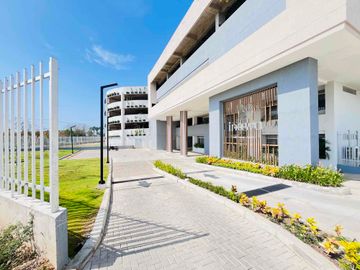 Apartamento amoblado en venta – Serena del Mar, vía...