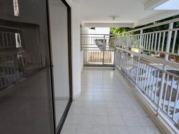 Apartamento de oportunidad en venta de 3 habitaciones...