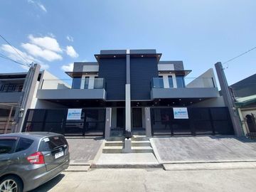 For Sale 2 Storey Modern House & Lot in Vermont Park...