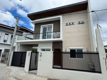 For Sale 2 Storey Modern House & Lot in Judith Hills San...