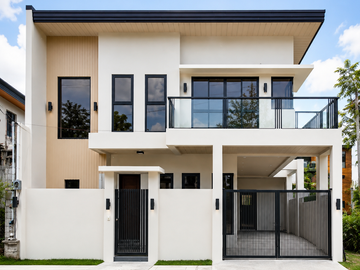 Spacious 3-Bedroom House with Balcony in Greenwoods –...