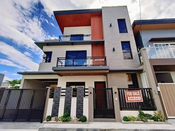 6BR House with Balconies & 2-Car Garage – ₱18M Negotiable-MD