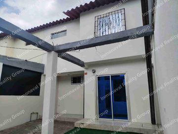 VENTA DE HERMOSA CASA EN VILLA ESPAÑA, ETAPA VALENCIA