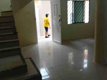 VENTA DE HERMOSA CASA ESQUINERA