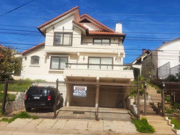I. HOLZAPFEL #1200 | EXCLUSIVA! Casa Amplia 5D3B, Jardin...